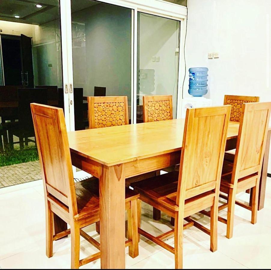 Imah Dago Villa - Budget Staycation Villa In Bandung Exterior photo